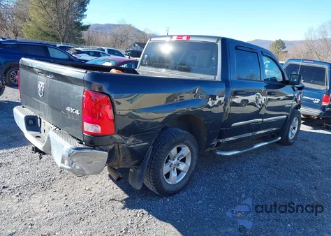 2015 Ram 1500 St z USA, uszkodzony, nr VIN 3C6RR7KT7FG712644